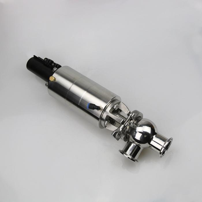 Sanitary stainless steel clamped pneumatic reversing valve